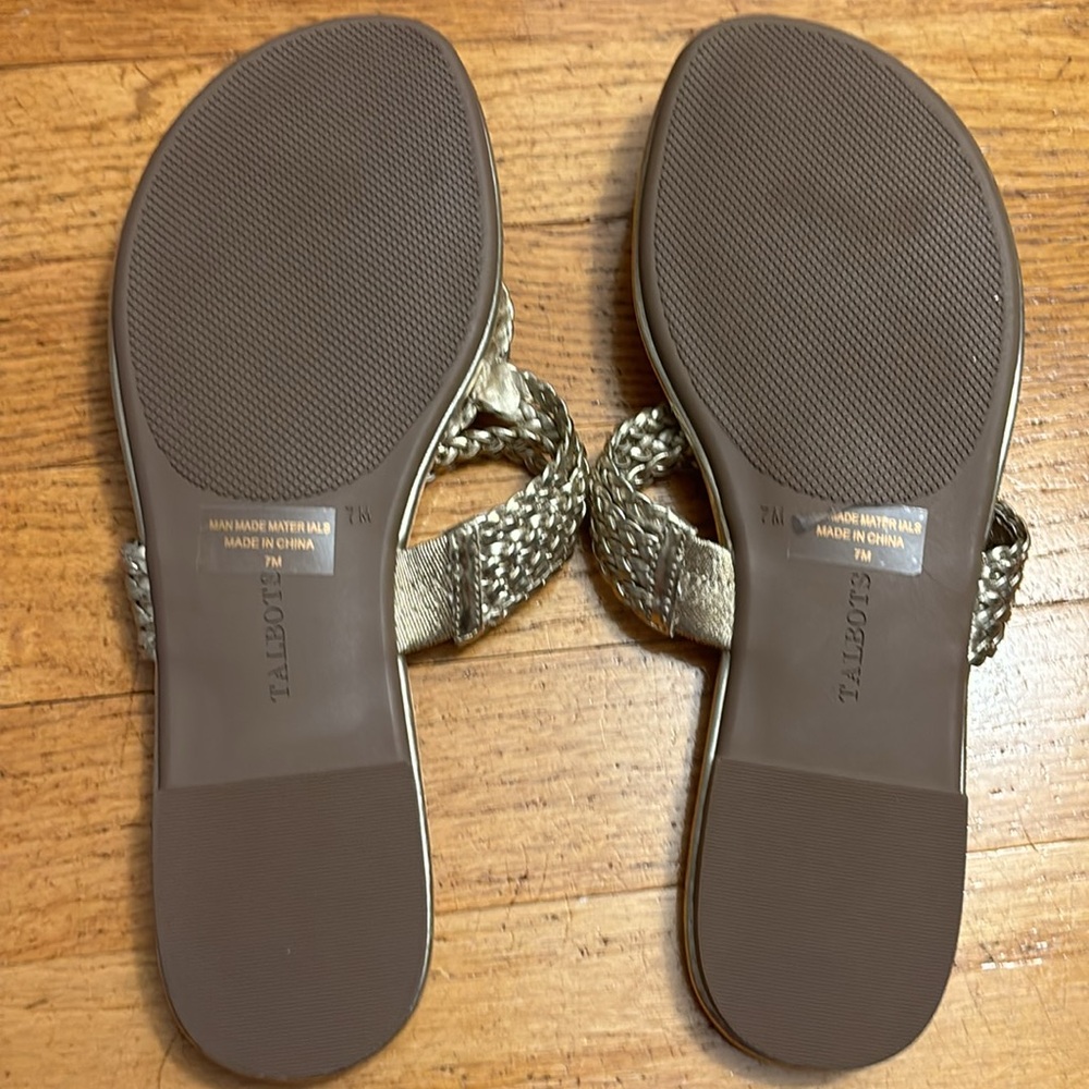 Talbots Flip Flops - Picture 3 of 4
